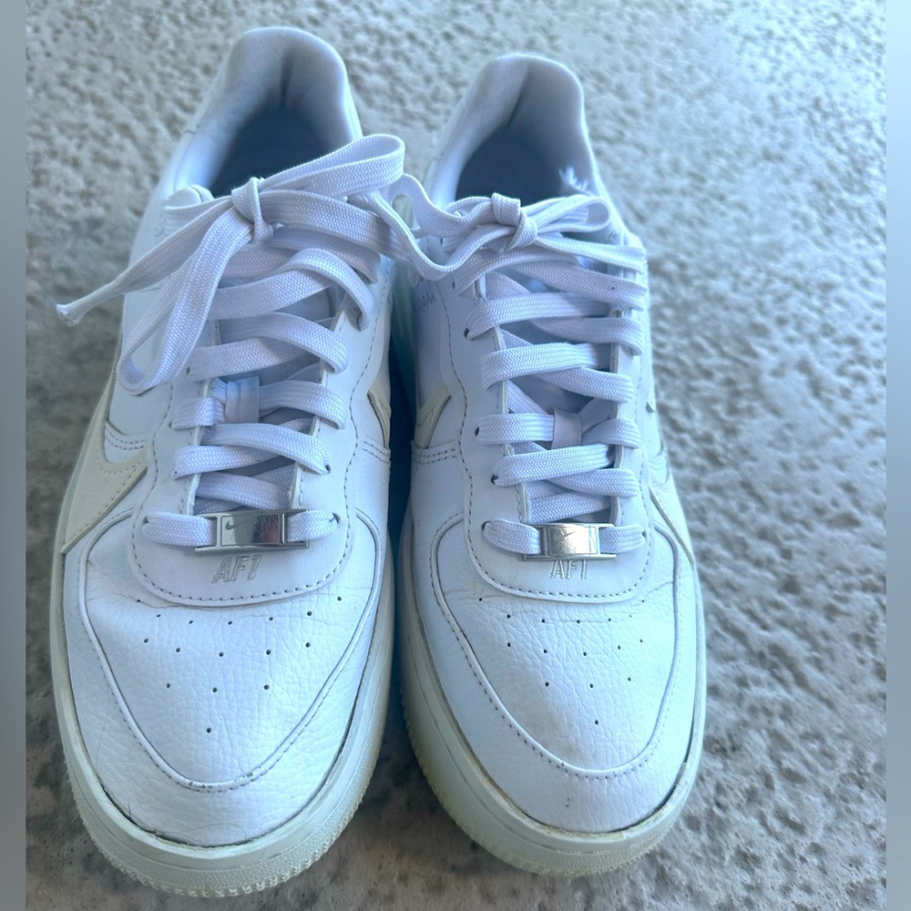 Nike Air Force 1 AFT
PLT.AF.ORM Summit White
DJ9946-100 Size 10 Womens
Pre-owned